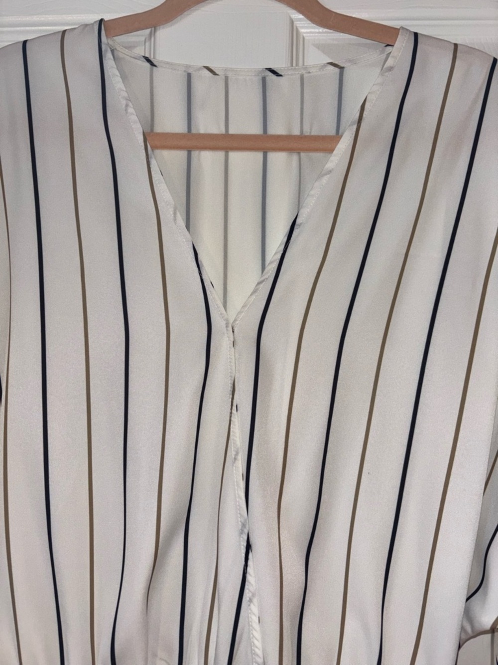 Cupshe Striped V-Neck Tie-Waist Romper - Picture 7 of 7